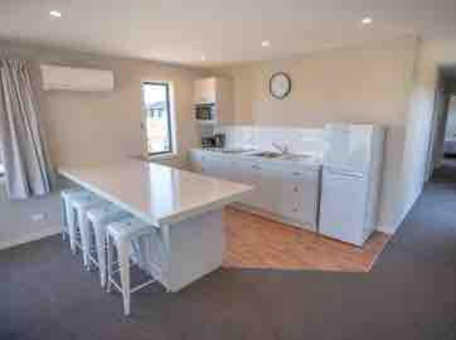 Great Views From New 2 Bedroom Apartment Te Anau Exterior photo