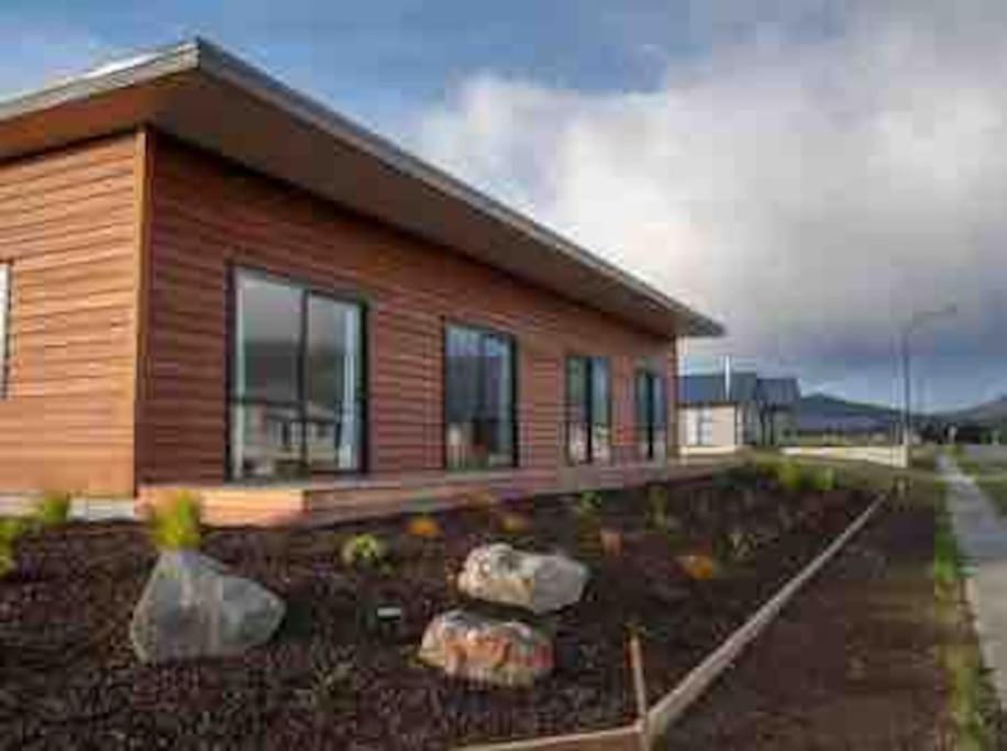 Great Views From New 2 Bedroom Apartment Te Anau Exterior photo